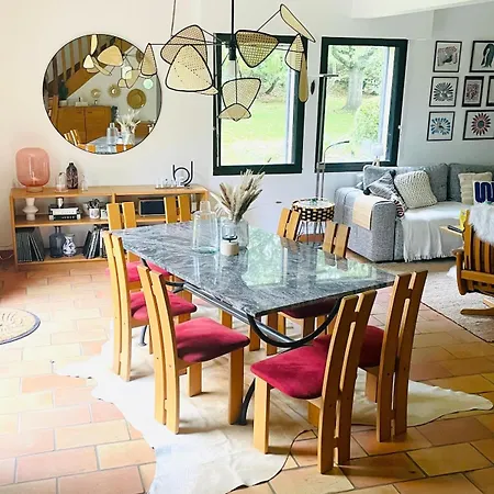 M St Arnoult Ferienhaus